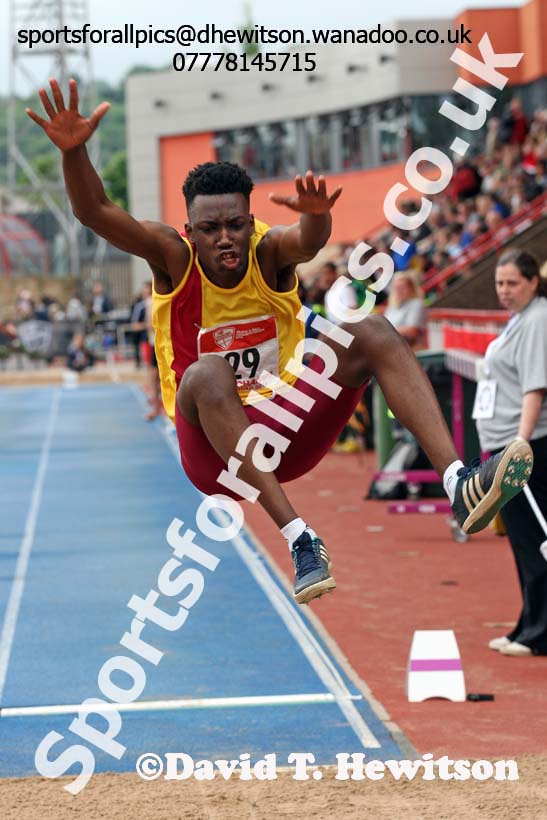 Senior boys long jump, English Schools Track and Field. Photo: David T. Hewitson/Sports for All Pics